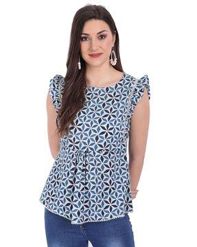 novelty print top with cap sleeves