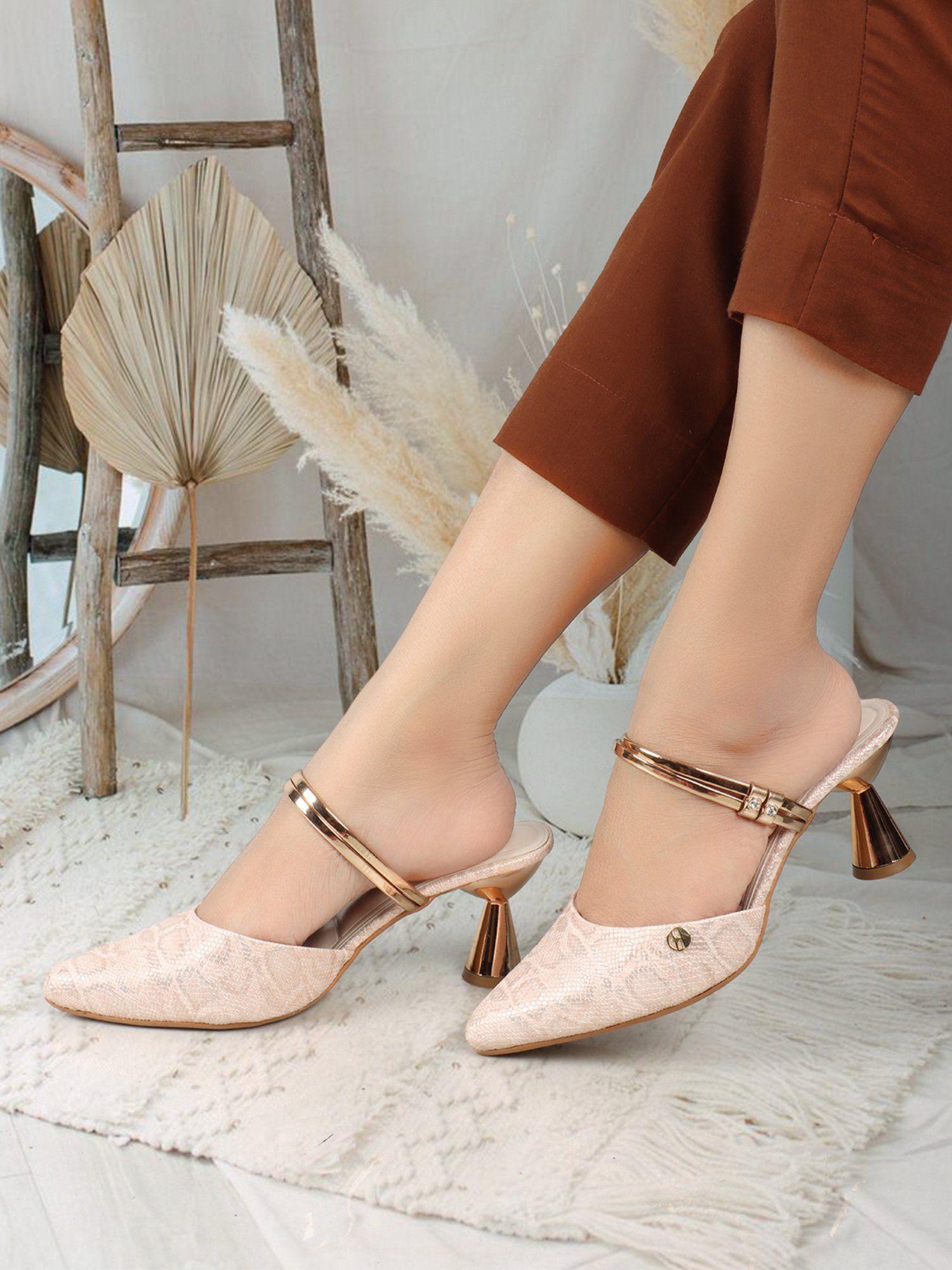 nude women textured mules