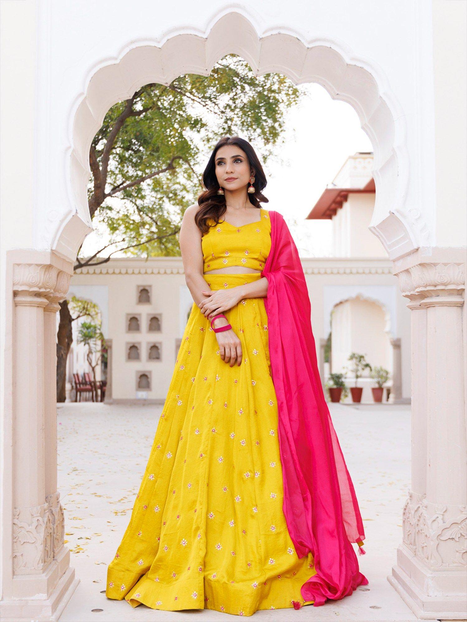 nugget yellow silk lehenga and blouse with dupatta (set of 3)