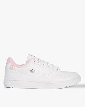 ny 90 perforated low-top shoes