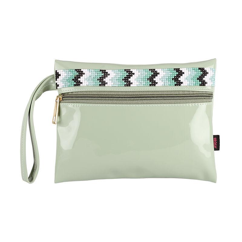 nykaa bedazzled pouch - mint green 03