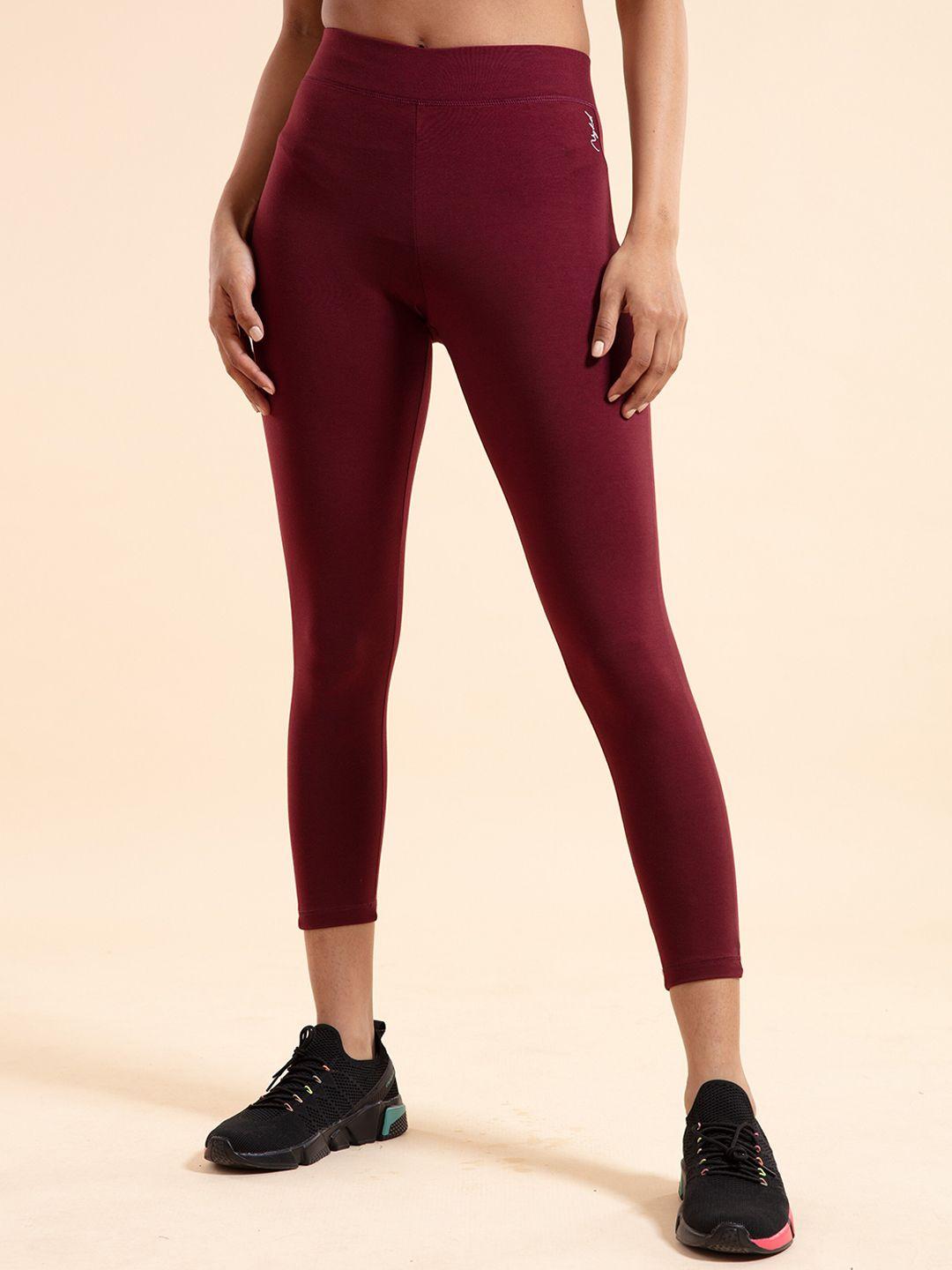 nykd women maroon solid gym tights