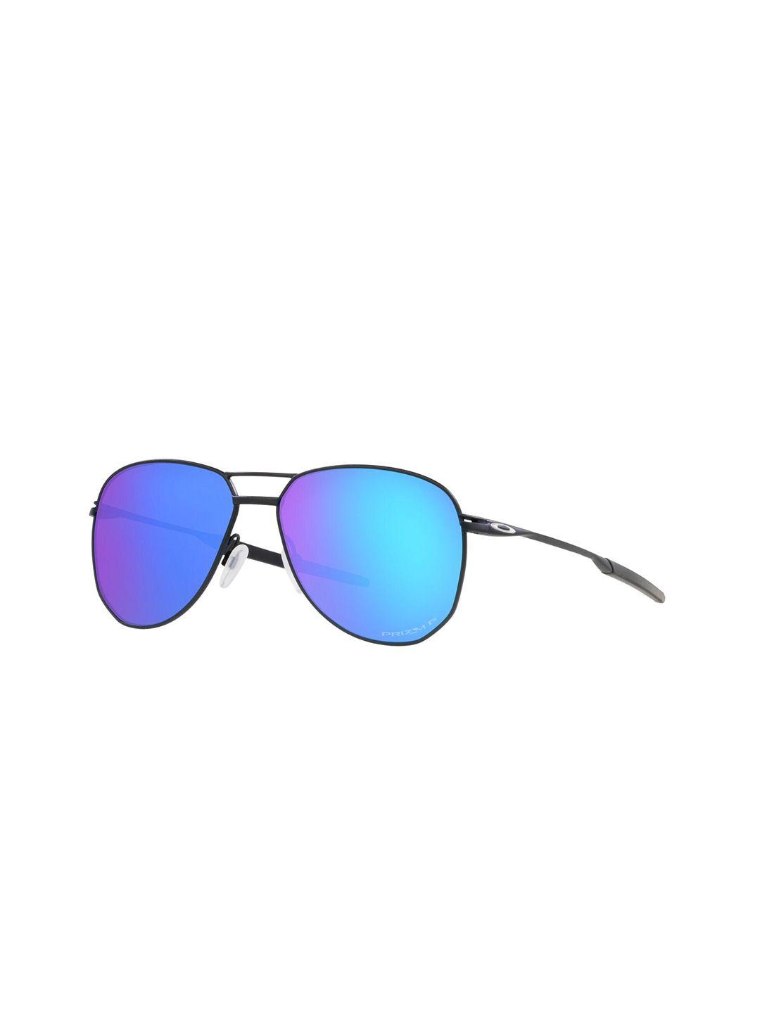 oakley men blue lens & black aviator sunglasses with polarised lens