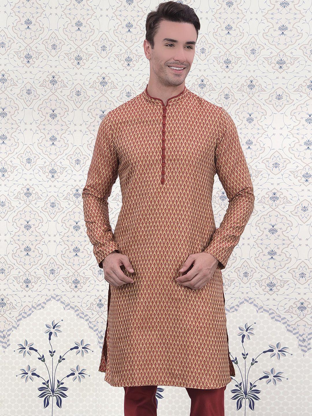 ode by house of pataudi men red quirky sequinned jacquard kurta