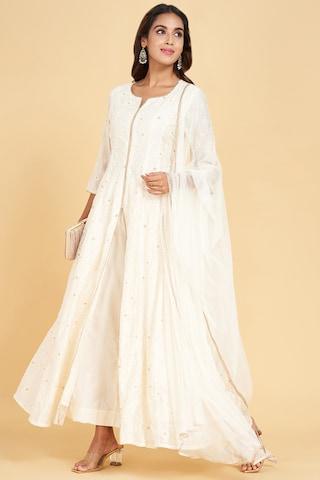 off white embroidered ethnic 3/4th sleeves round neck women regular fit  pant kurta set