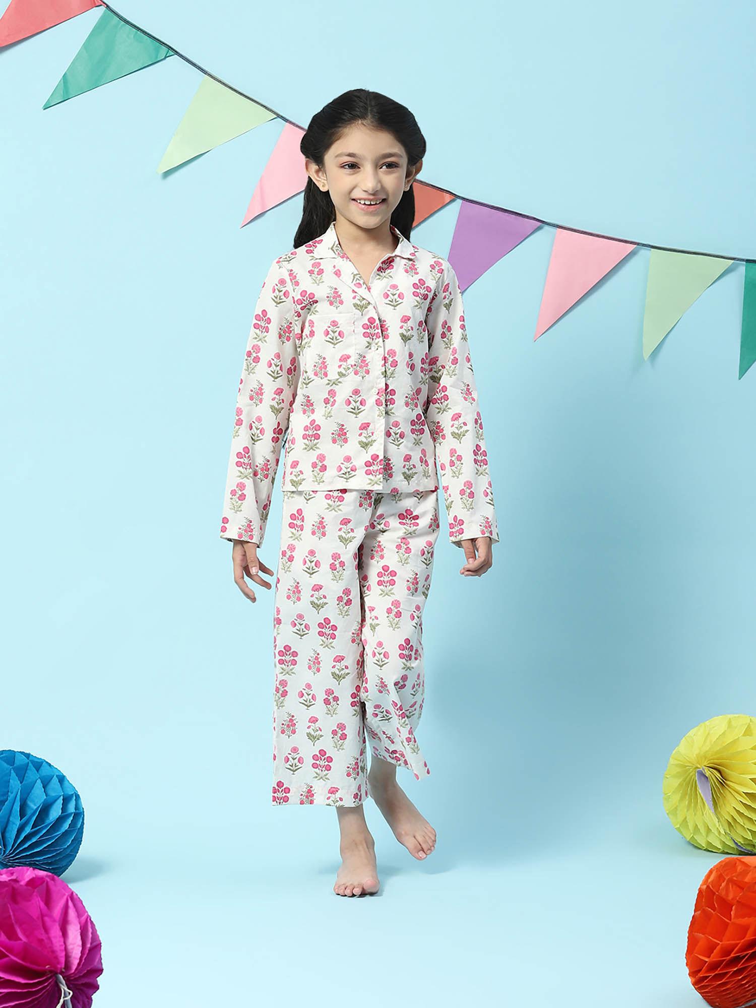 off white and pink cotton printed sleepwear (set of 2)