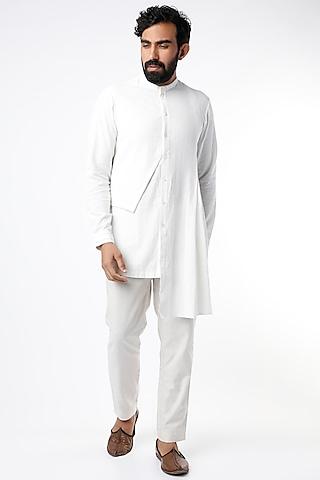 off white asymmetrical kurta with thread work