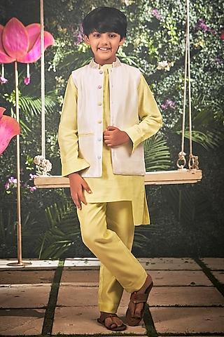 off-white chanderi bandi jacket & kurta set for boys