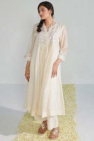 off-white chanderi embroidered kurta set