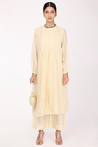 off-white chanderi embroidered pleated kurta set