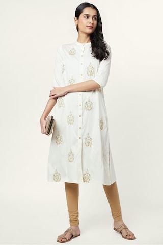 off white embroidered ethnic mandarin 3/4th sleeves calf-length women regular fit kurta