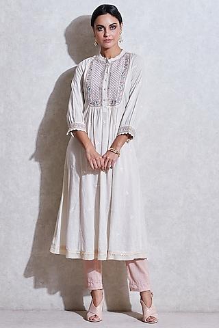 off white embroidered kurta with pants