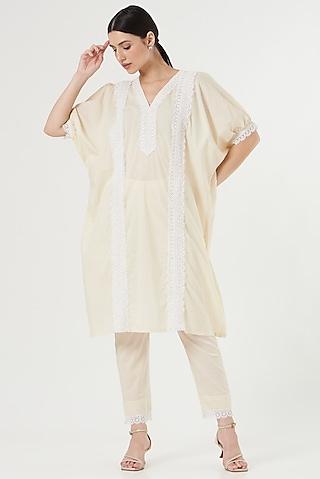 off-white kurta set in cotton