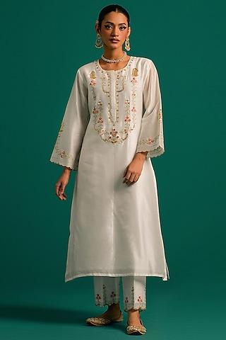 off-white silk chanderi hand embroidered kurta set