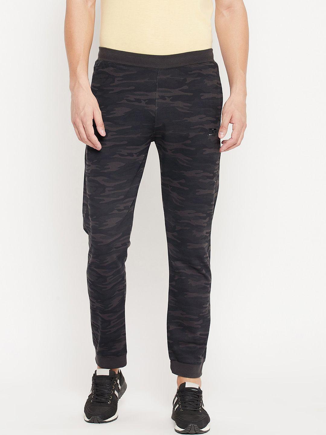 okane men grey printed regular joggers