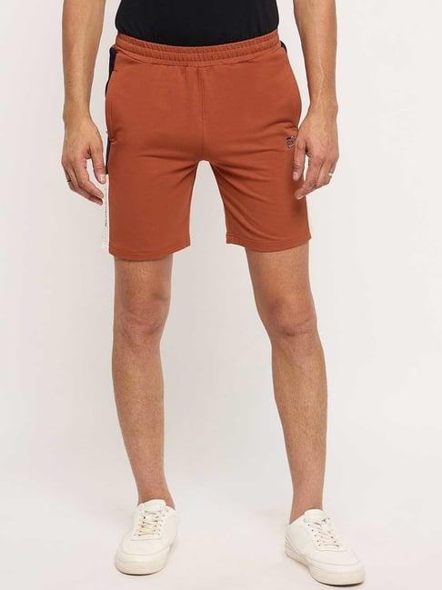 okane rust regular fit shorts