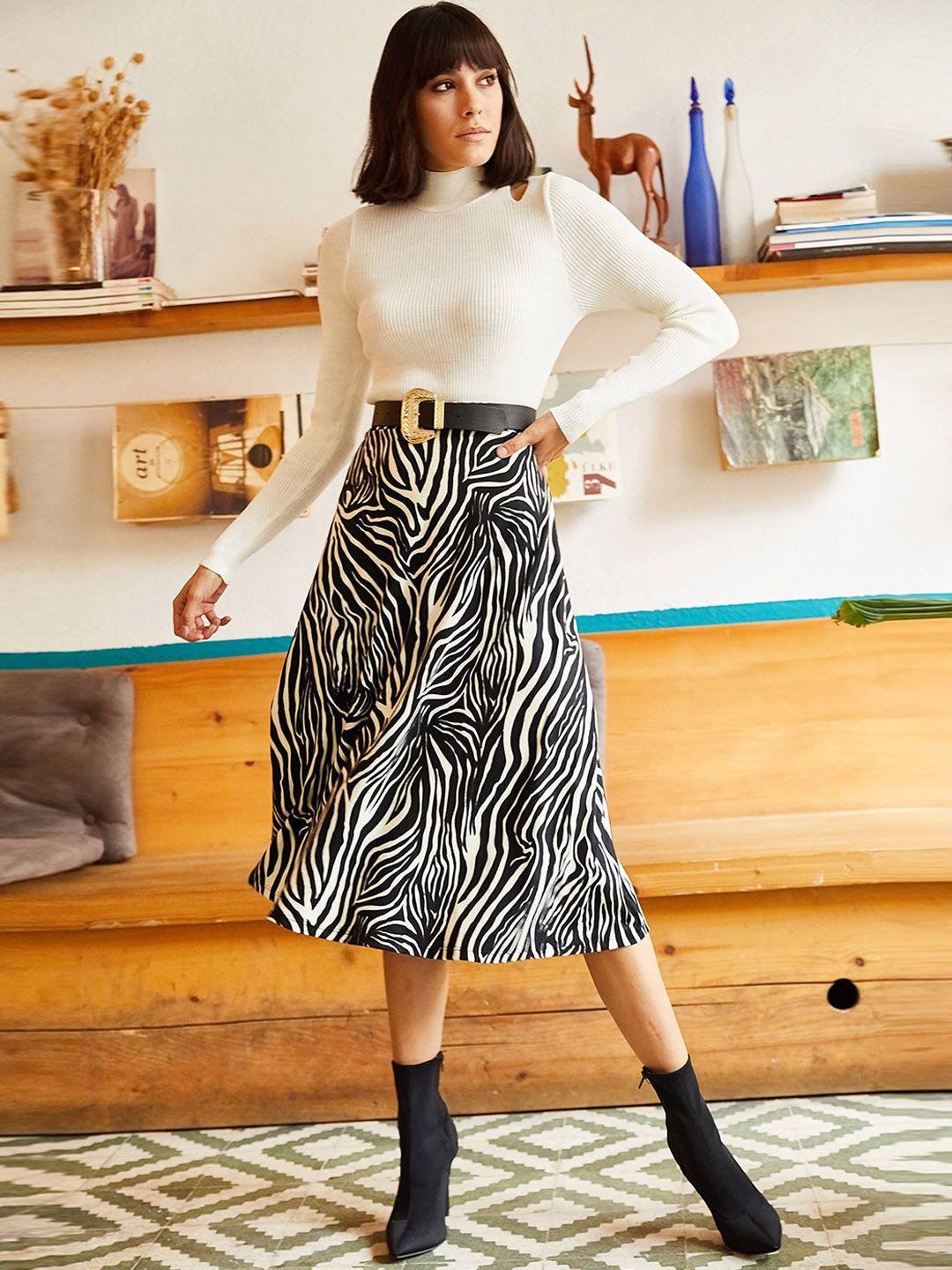 olalook animal printed flared midi skirt