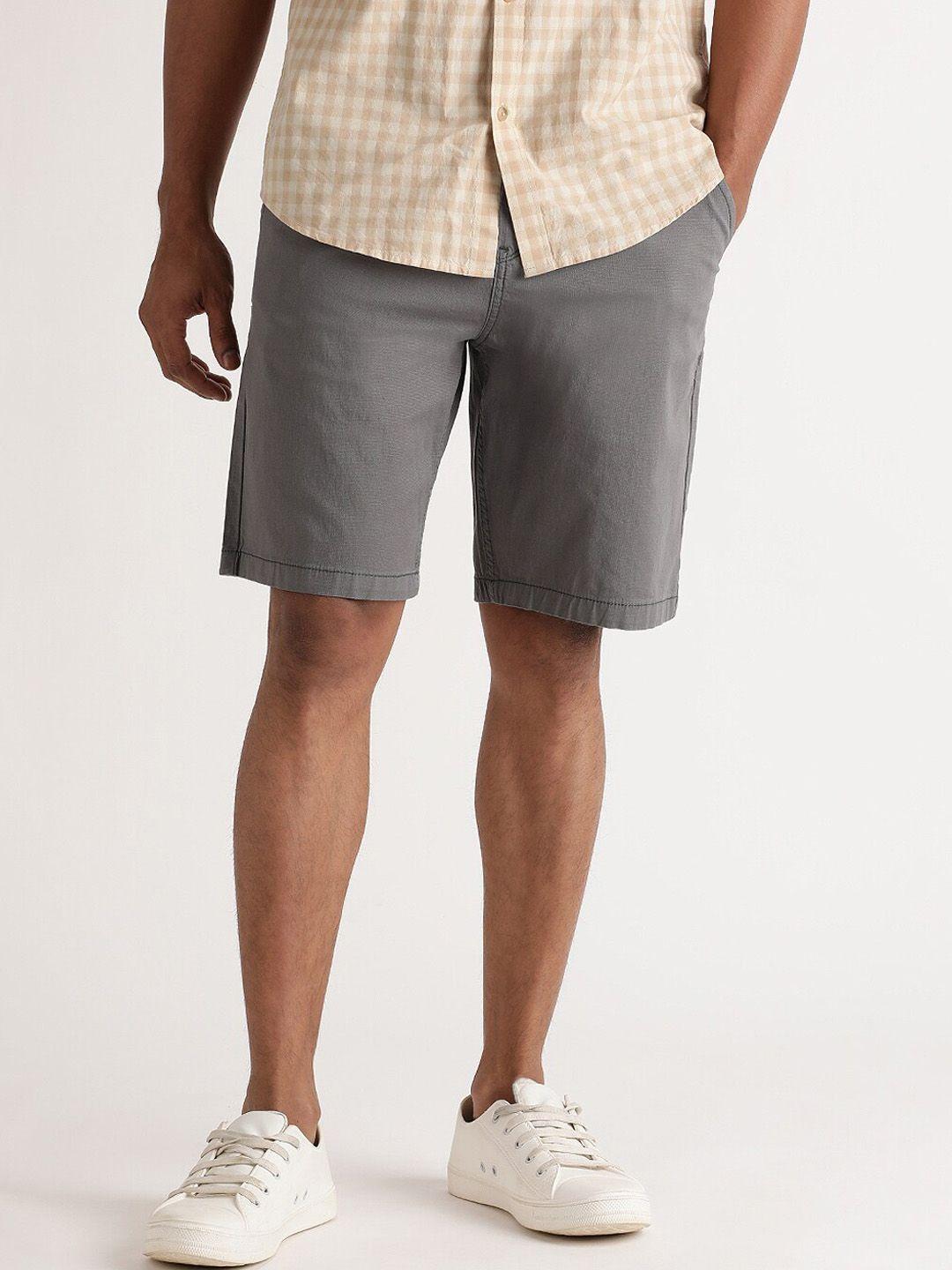 old grey men mid rise slim fit cotton shorts