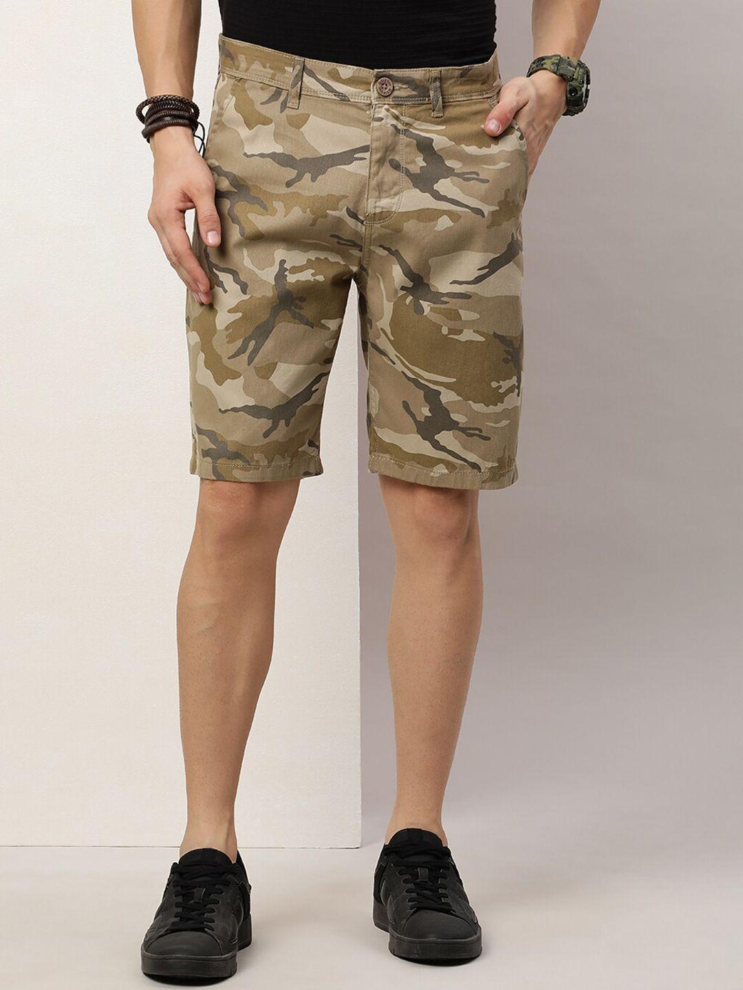 old grey men mid-rise camouflage printed slim fit cotton chino shorts