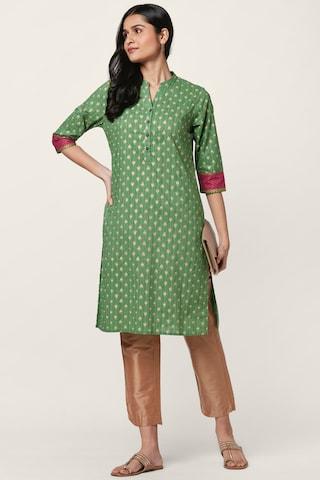 olive floral print ethnic mandarin 3/4th sleeves knee length women regular fit kurta