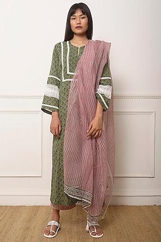 olive green printed kurta set with lace detailing