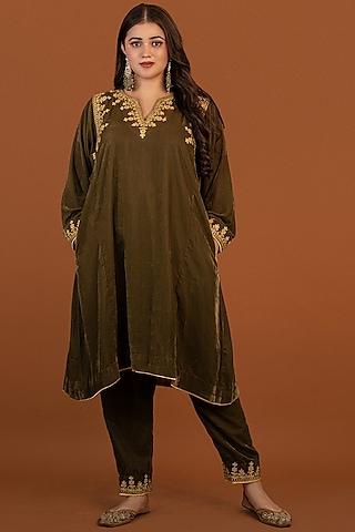 olive green velvet machine embroidered kurta set