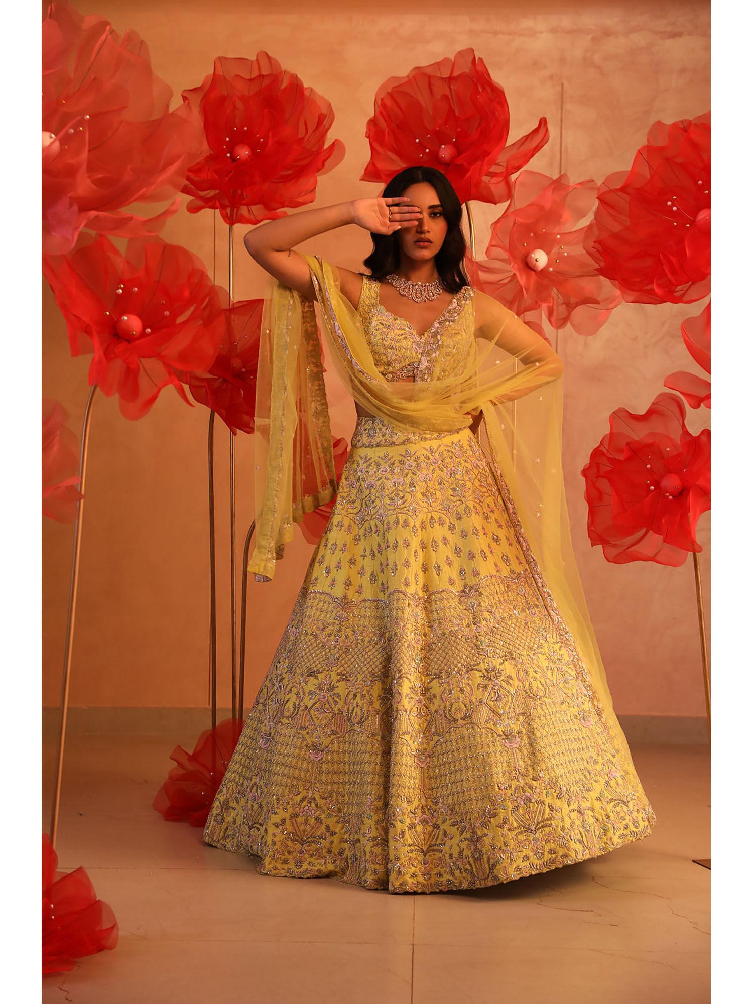 ombre yellow lehenga with blouse and dupatta (set of 3)