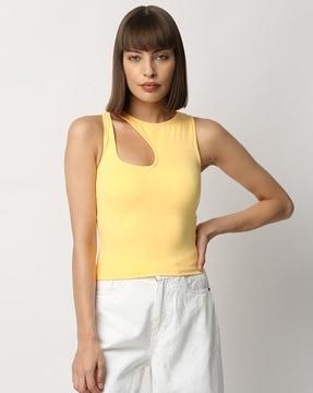 one-shoulder crop top