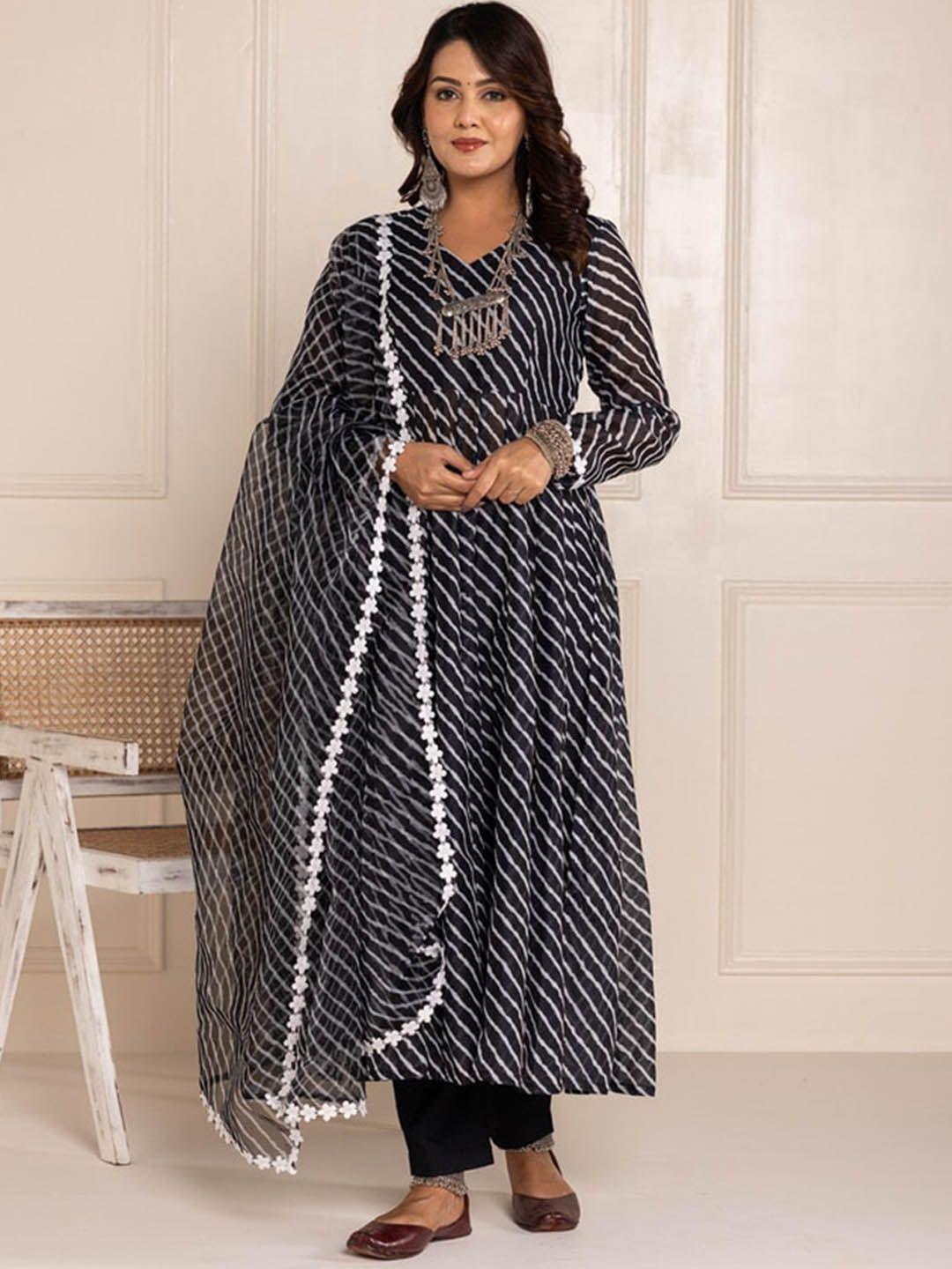 onewe leheriya printed regular chanderi silk kurta with trousers & dupatta