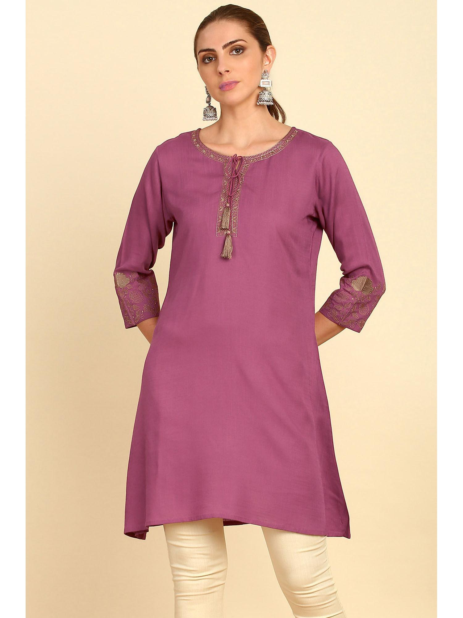 onion pink keyhole neck rayon slub a-line short kurti with thread work