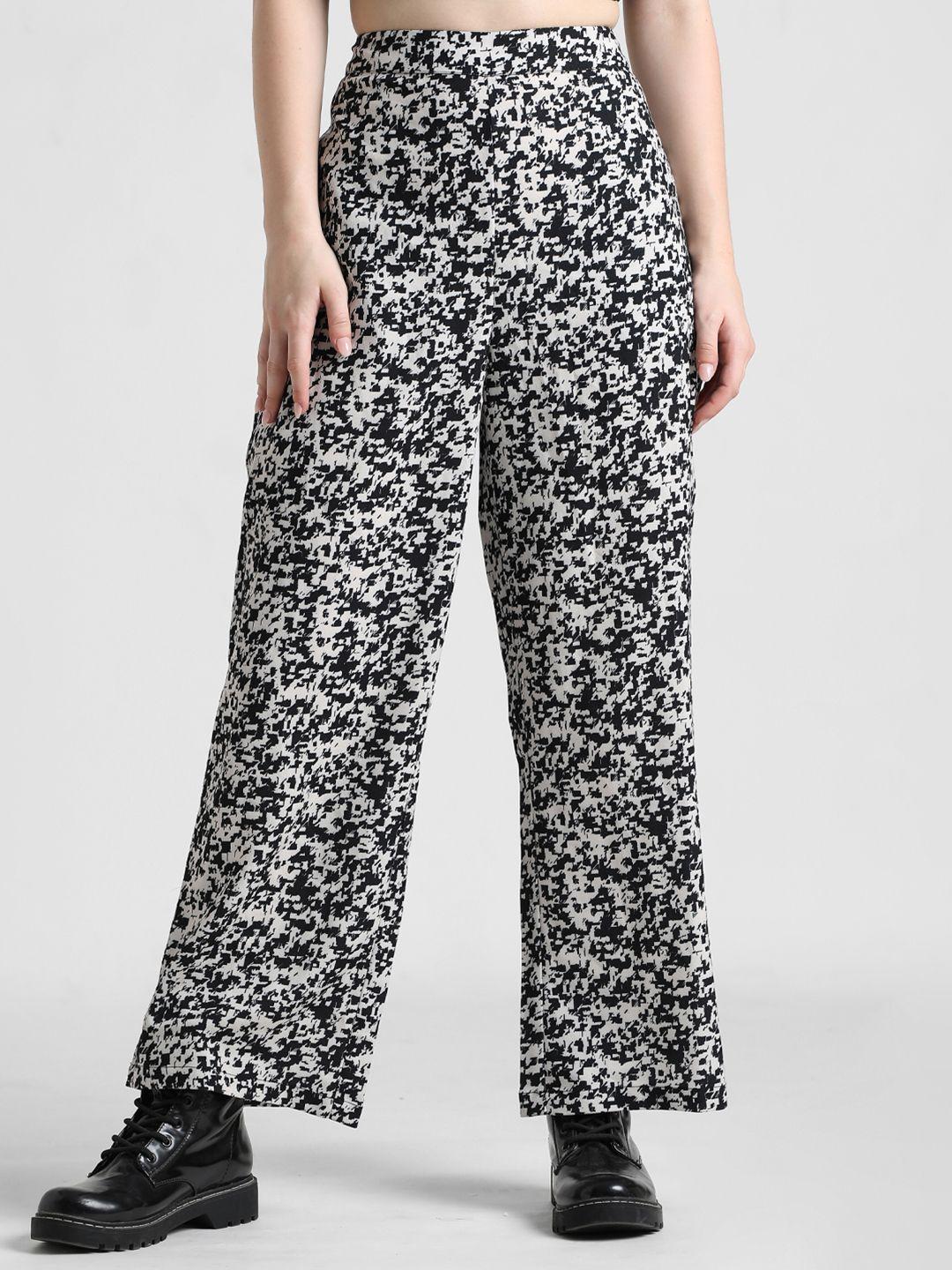 only women animal printed loose fit high-rise trousers