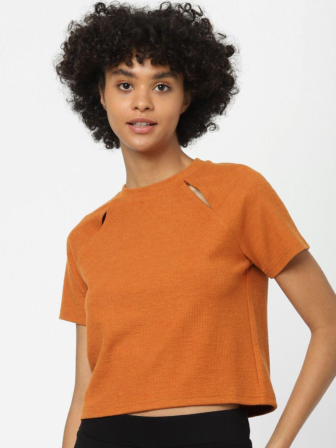 only women brown & christmas orange colourblocked v-neck applique t-shirt