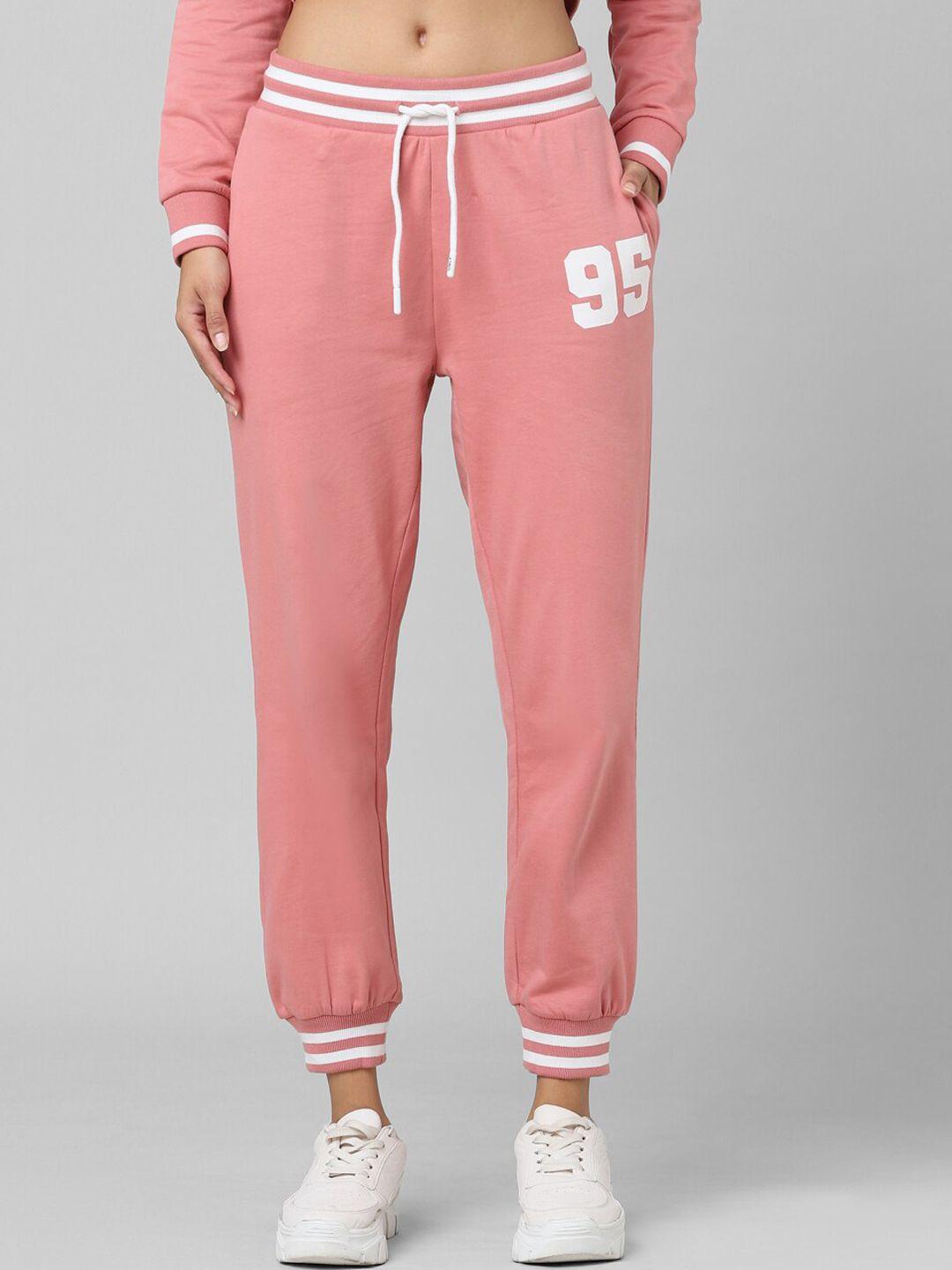 only women printed cotton onlbill varsity joggers