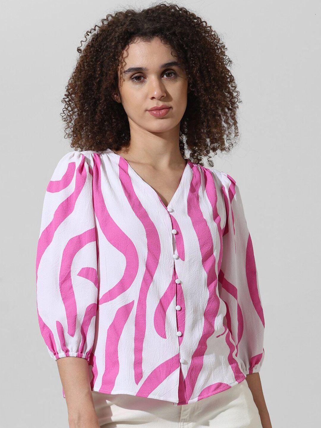 only abstract striped v-neck three-quarter sleeves puff sleeve shirt style top