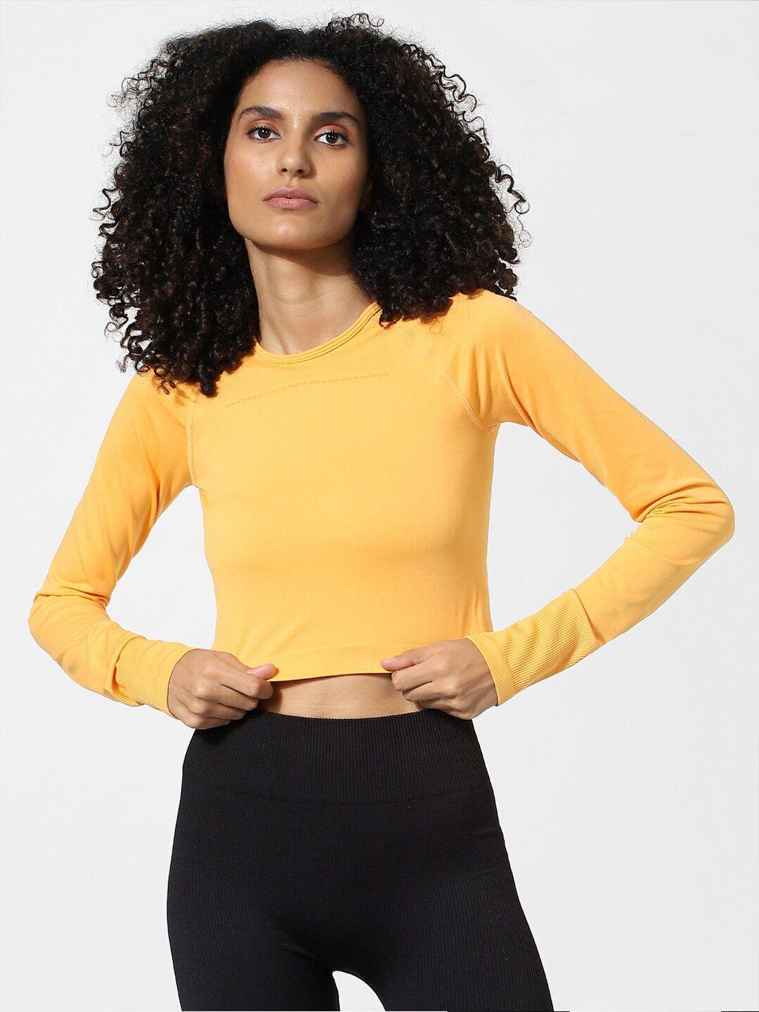 only round neck long sleeves crop top