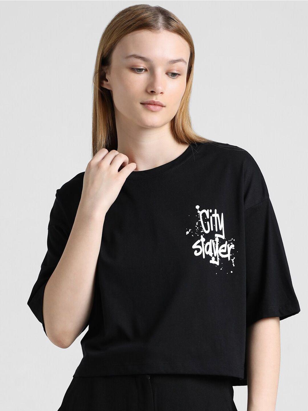 only typography v-neck boxy t-shirt