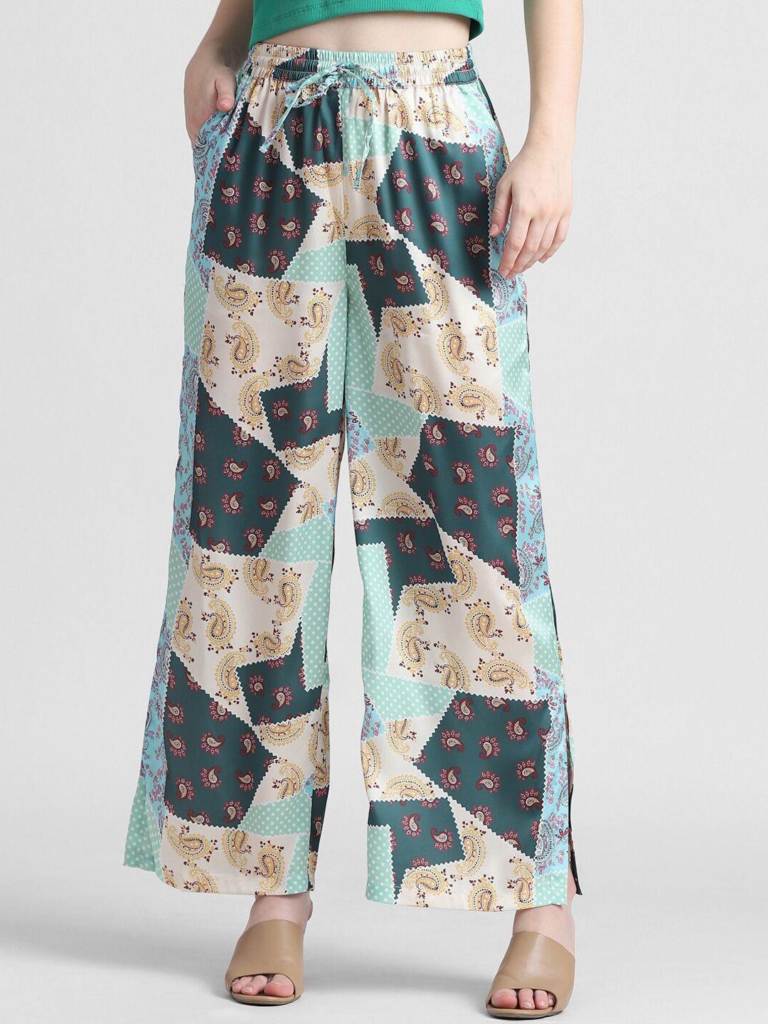 only women floral printed loose fit high-rise trousers