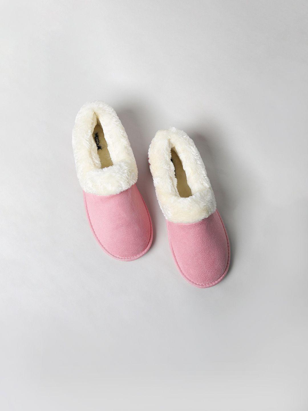 only women pink & white room slippers