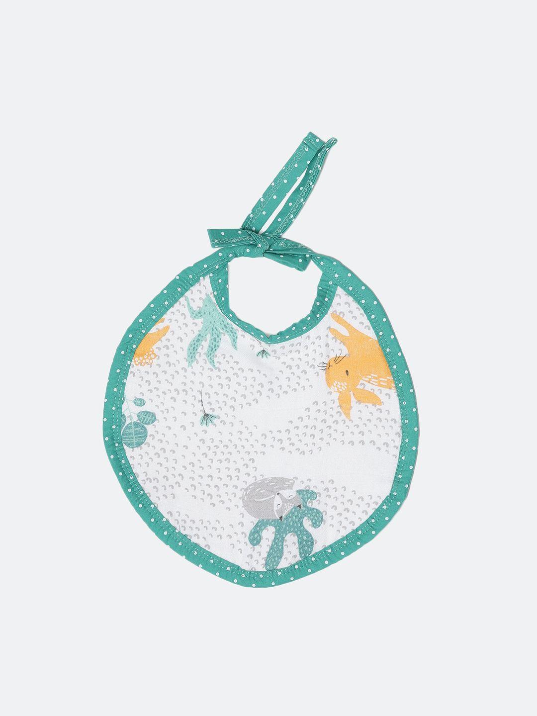 ooka infants white & green printed pure cotton bibs