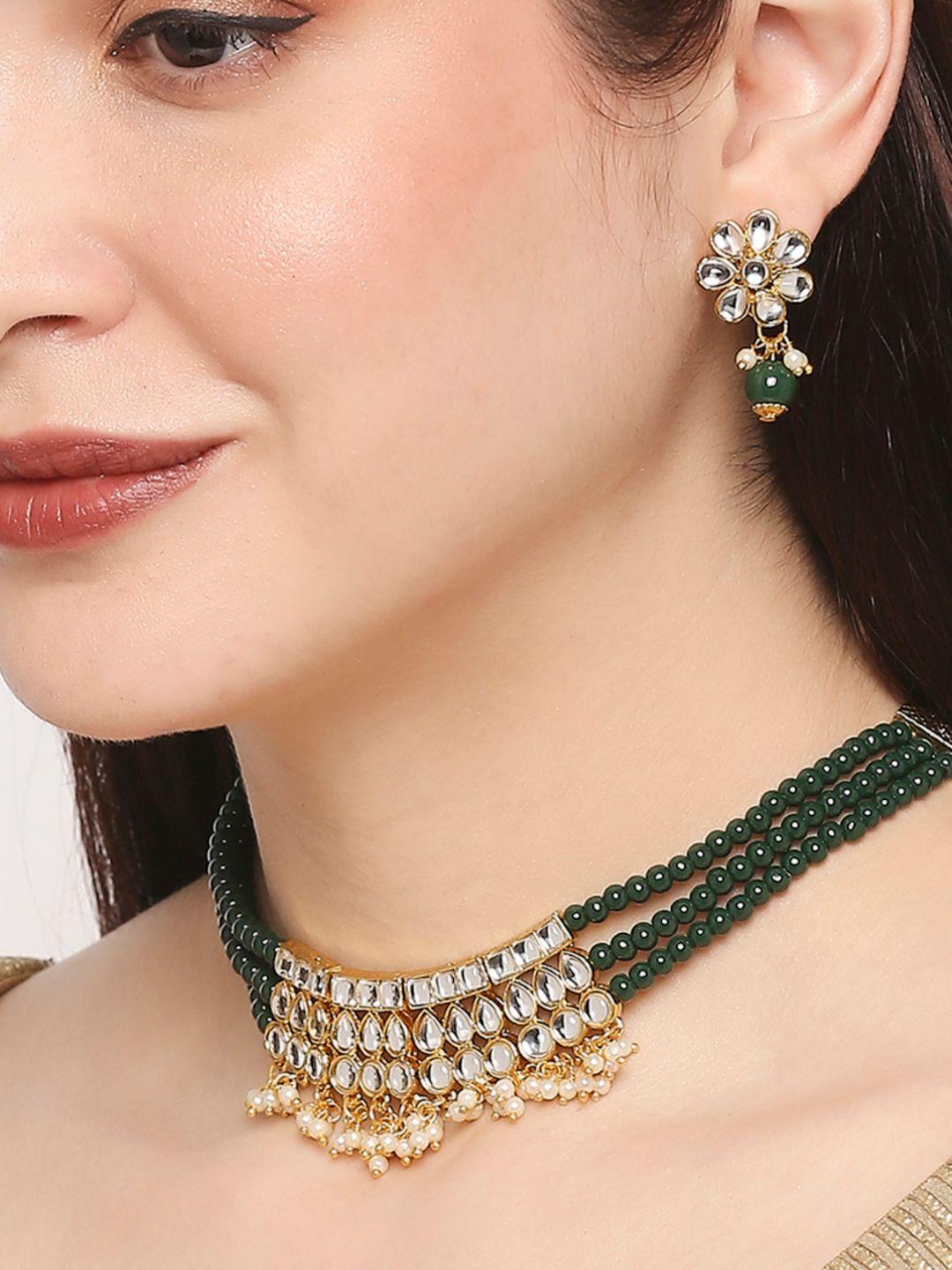 oomph gold-toned & green kundan-studded beaded jewellery set