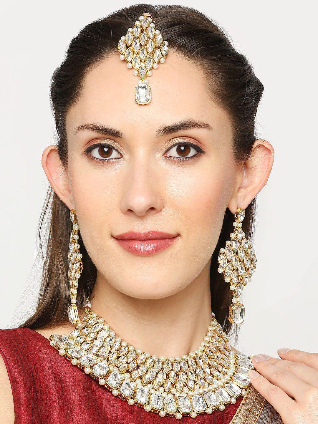 oomph gold-toned & white kundan-studded jewellery set