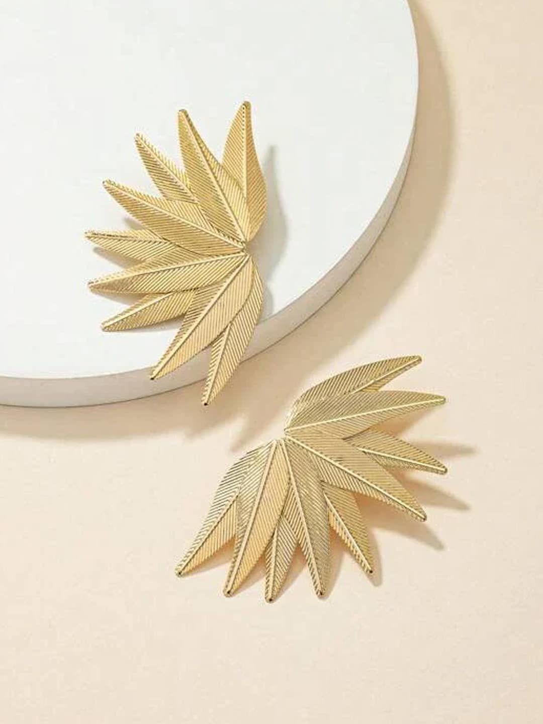 oomph gold-toned leaf shaped drop earrings