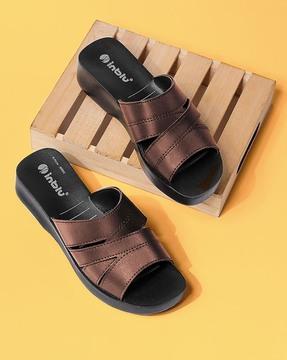 open-toe cross-strap slippers