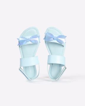 open-toe flat sandals with bow applique