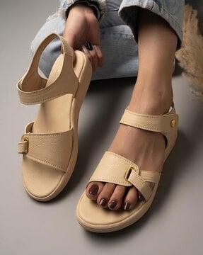 open-toe flat sandals with velcro-fastening