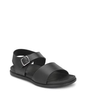 open-toe sandals with buckle fastening