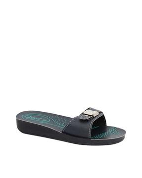 open-toe slides with buckle closure
