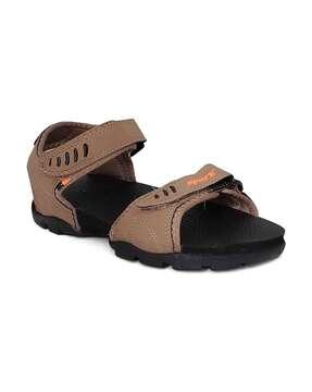 open-toe slip-on sandals with velcro fastening