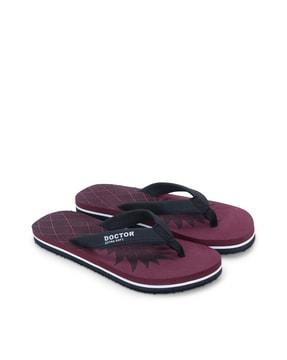 open-toe t-strap flip-flops