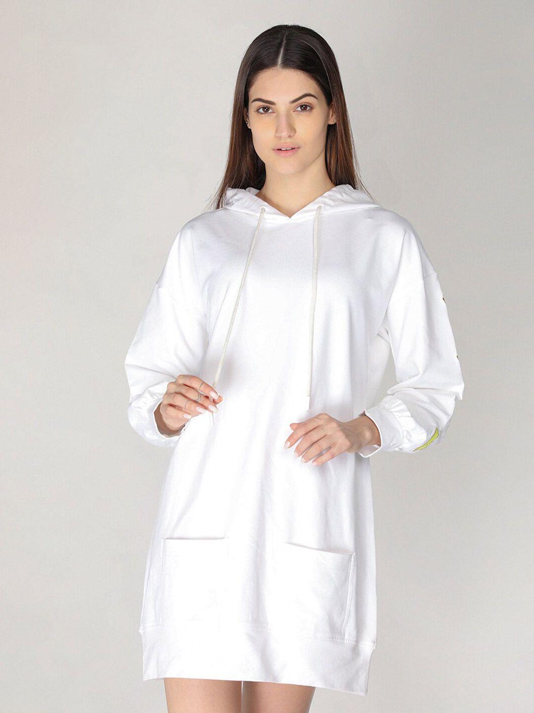 organzaa white nightdress